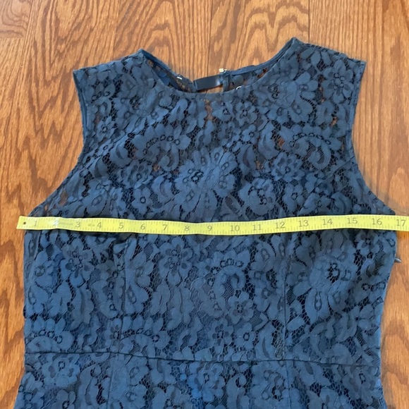 NWOT NY & company EVA MENDEZ NAVY FLORAL LACE OVERLAY Formal dress size 8 NAVY - Picture 12 of 16